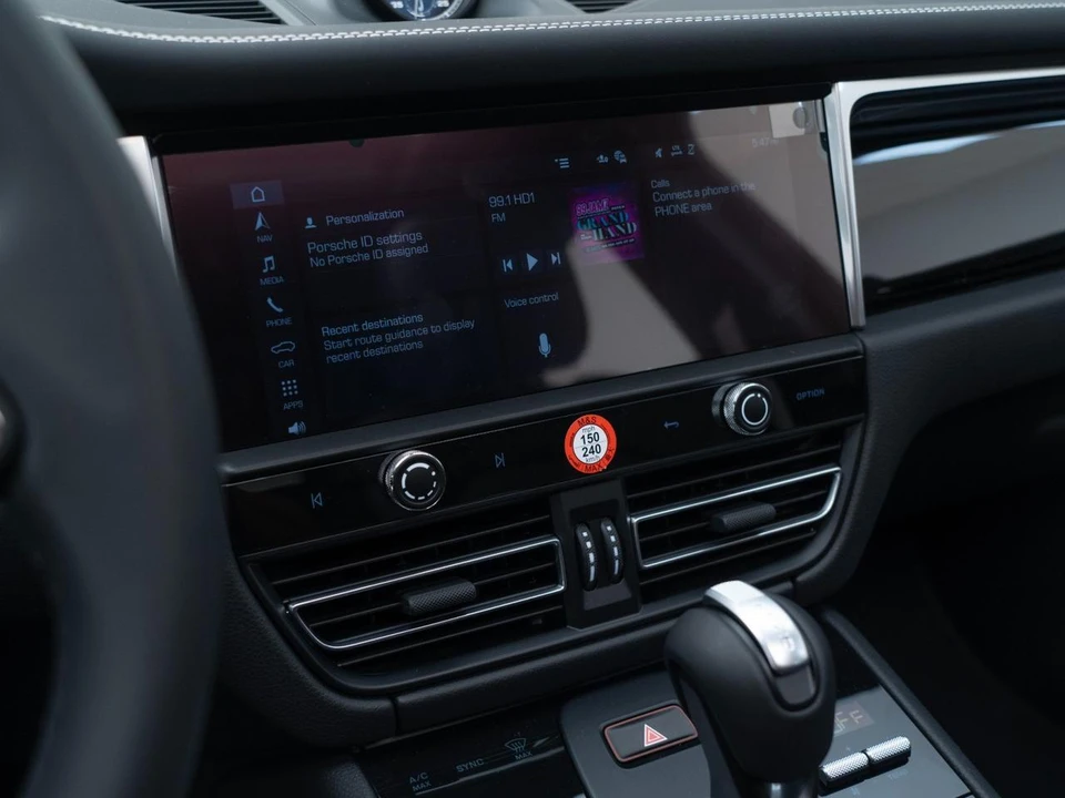2026 Porsche Macan S - Image 25 of 31