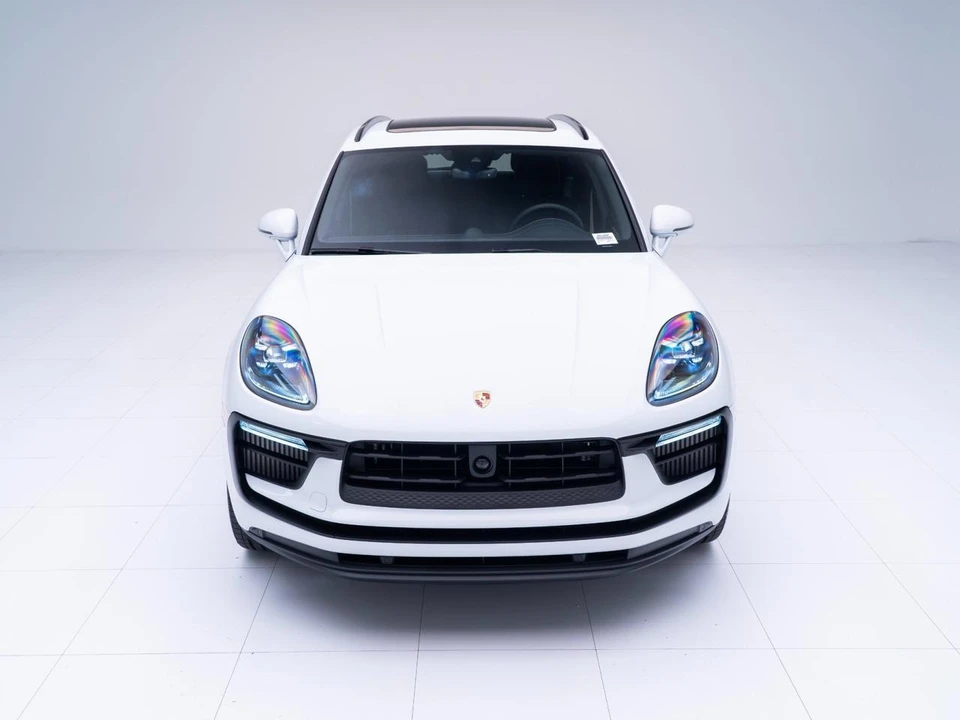 2026 Porsche Macan S - Image 6 of 31