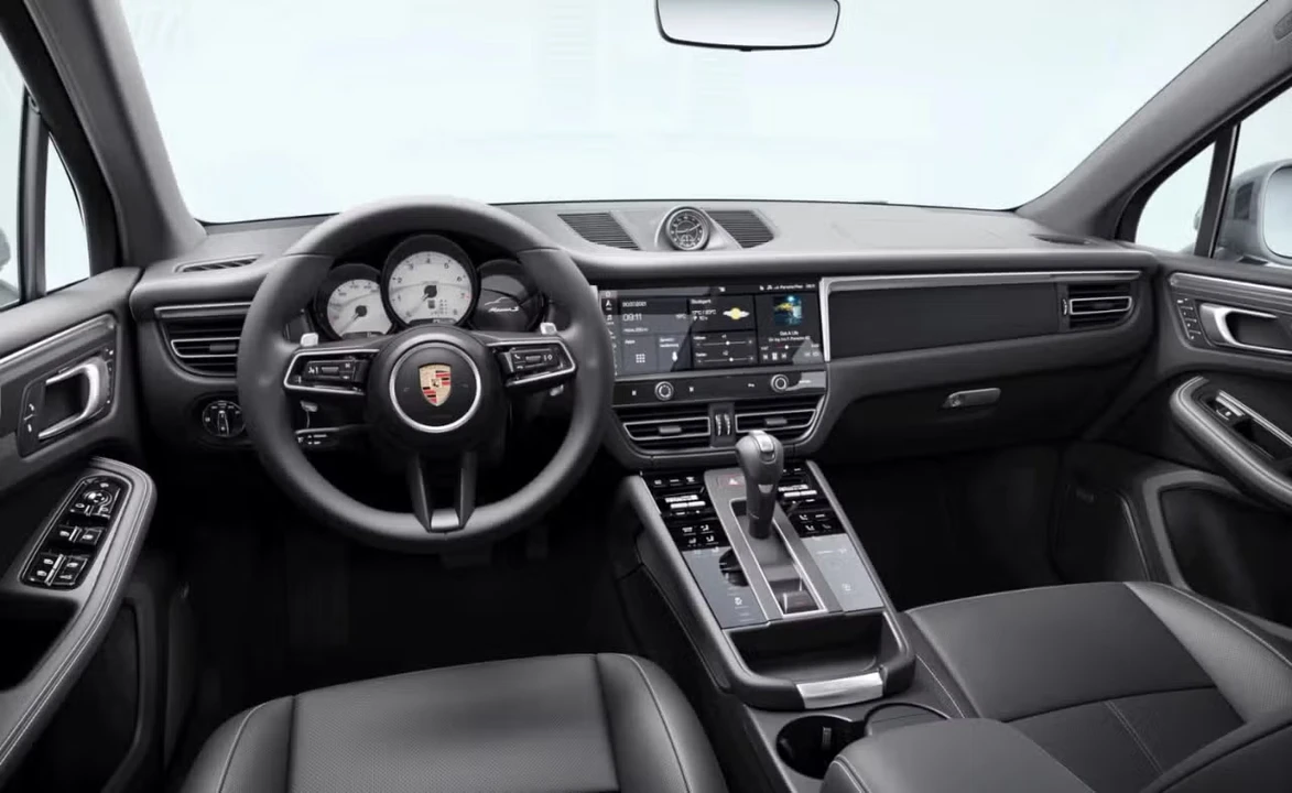 2026 Porsche Macan S - Image 28 of 31