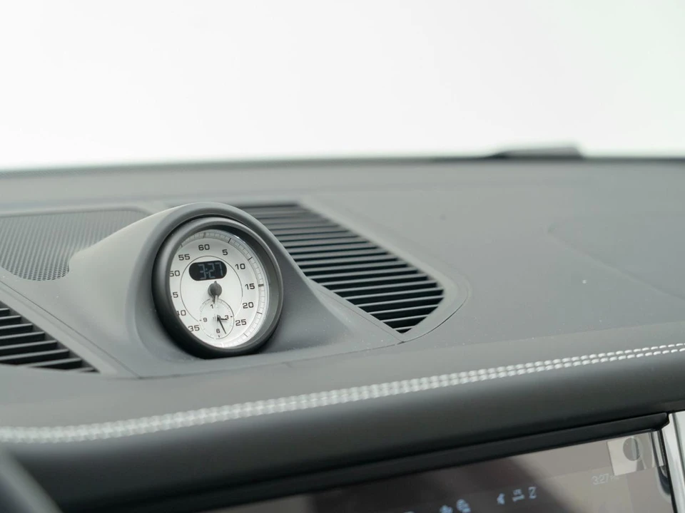 2026 Porsche Macan S - Image 25 of 31