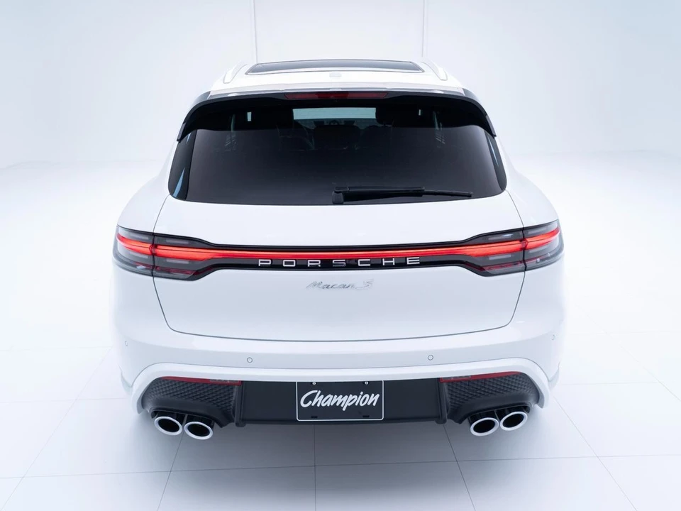 2026 Porsche Macan S - Image 10 of 31