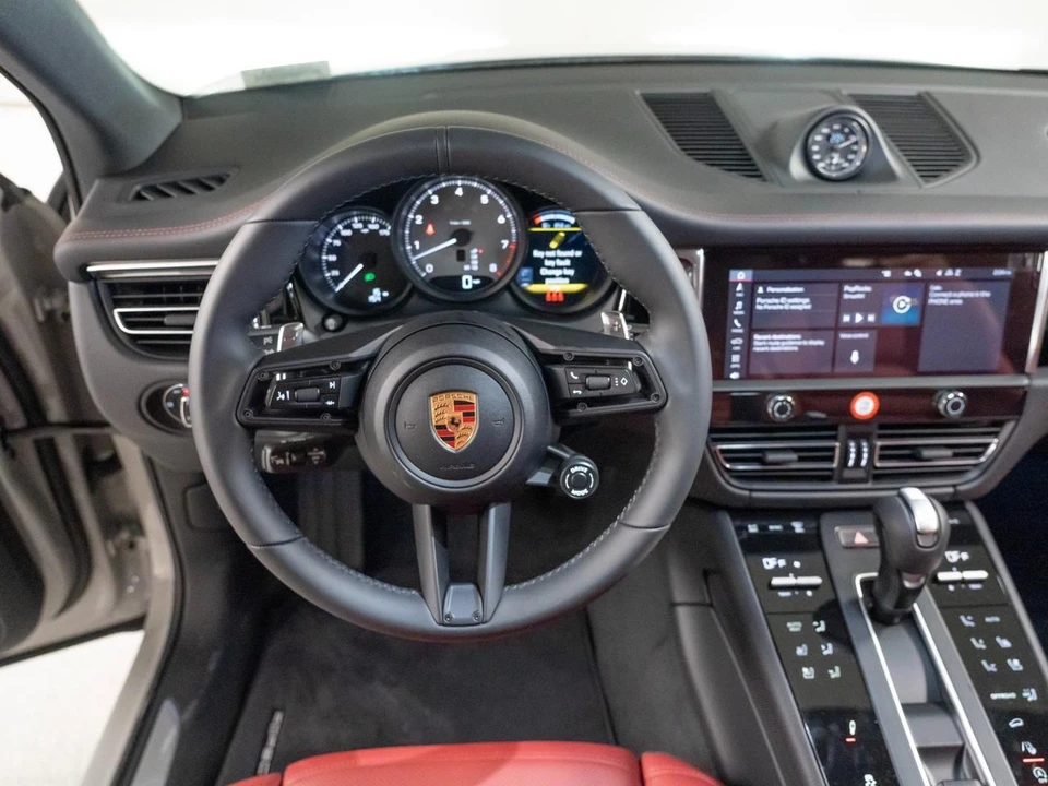 2026 Porsche Macan S - Image 28 of 29