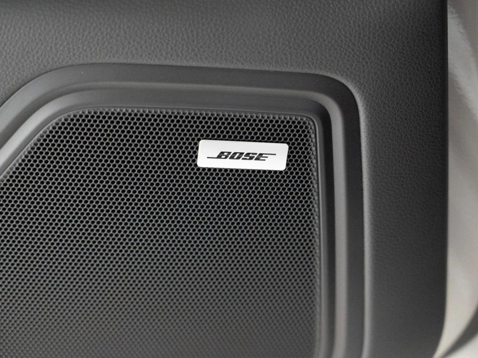 2026 Porsche Macan S - Image 18 of 29