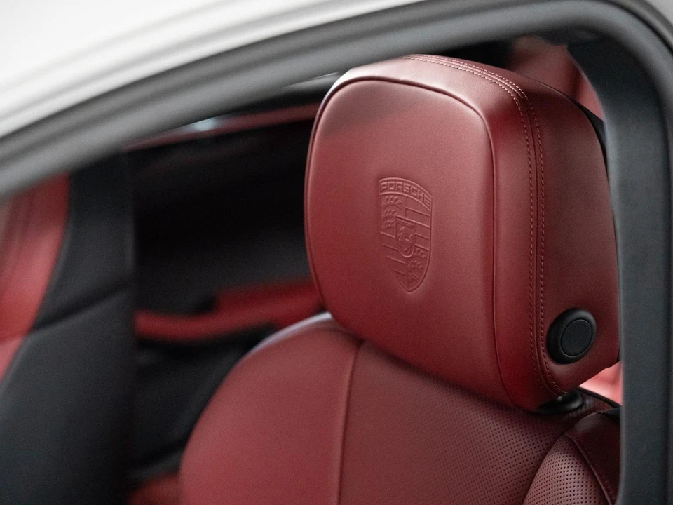 2026 Porsche Macan S - Image 25 of 29