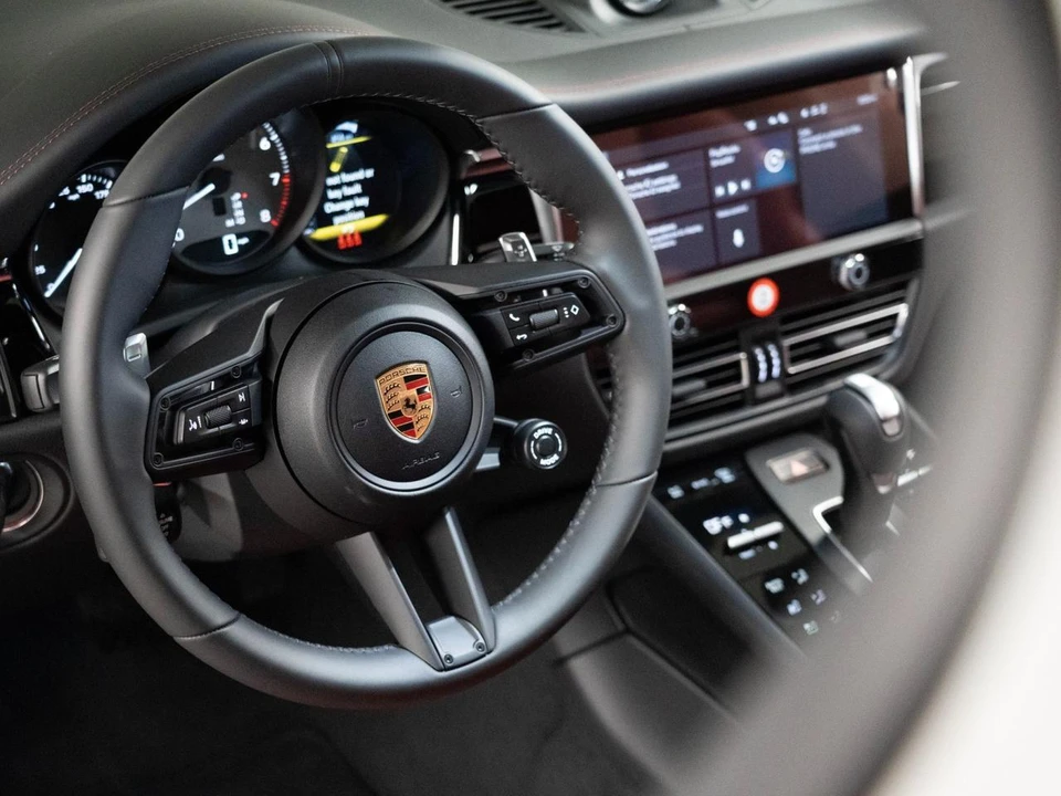 2026 Porsche Macan S - Image 15 of 29