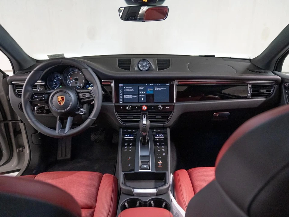 2026 Porsche Macan S - Image 26 of 29