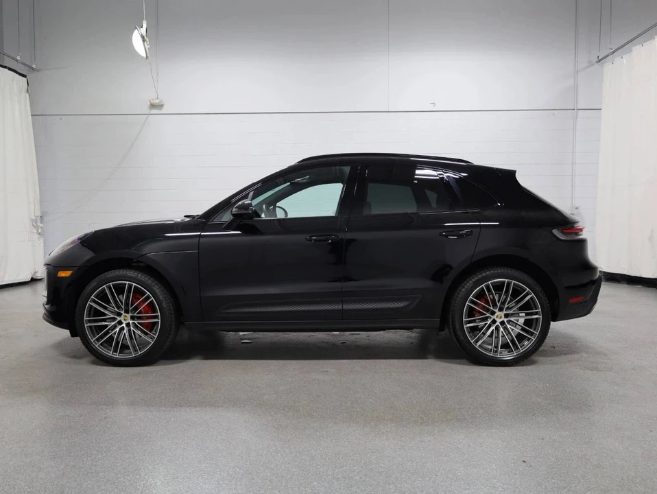 2026 Porsche Macan S - Image 2 of 5