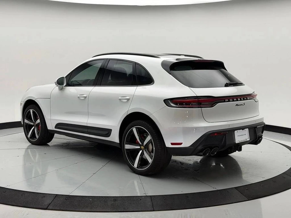 2026 Porsche Macan S - Image 4 of 4