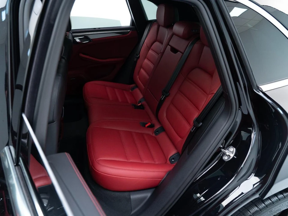2026 Porsche Macan S - Image 30 of 31