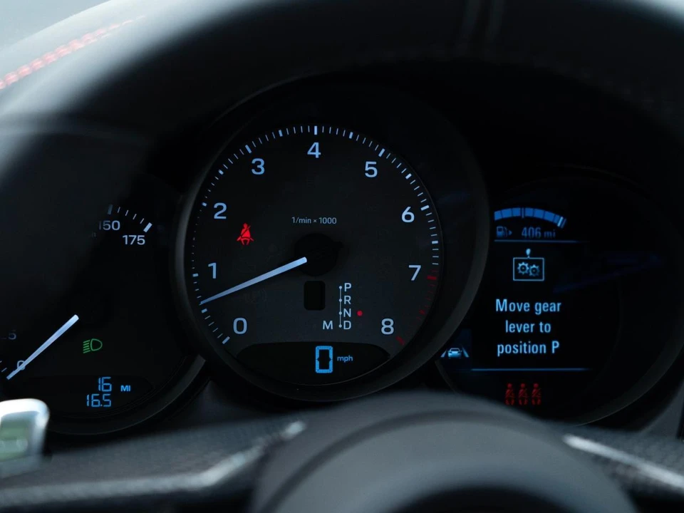 2026 Porsche Macan S - Image 24 of 31