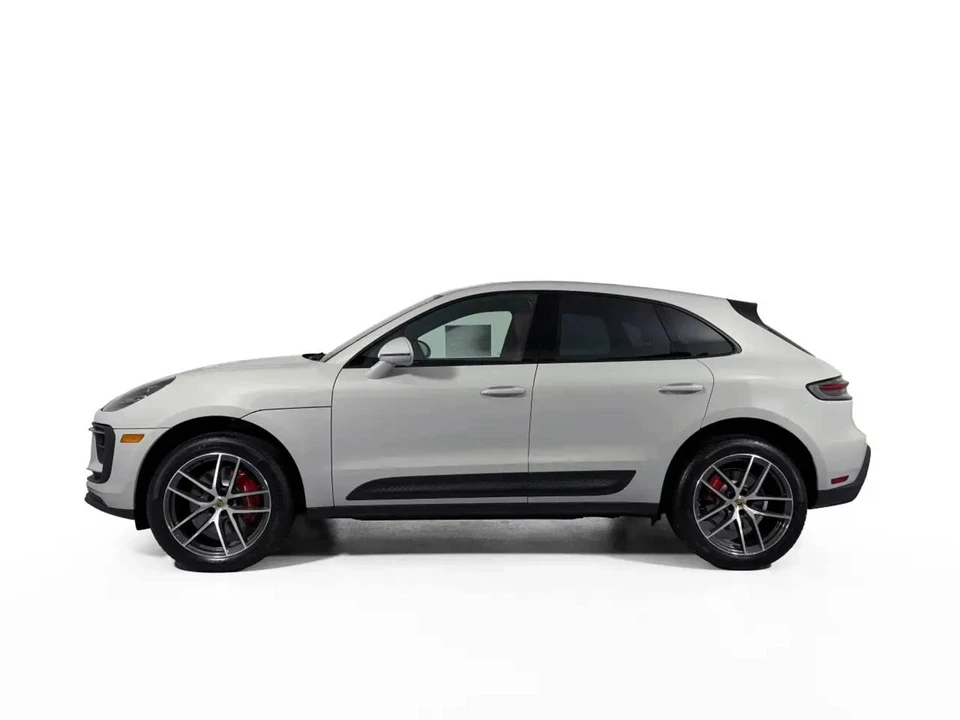 2026 Porsche Macan S - Image 2 of 5