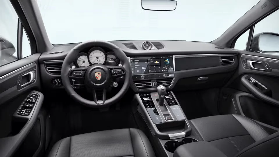 2026 Porsche Macan S - Image 27 of 31
