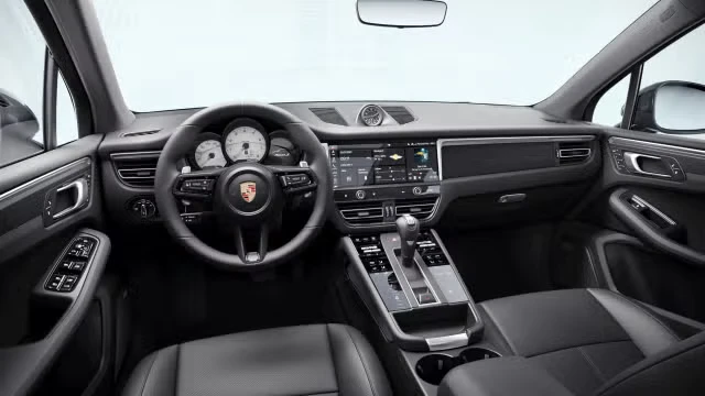 2026 Porsche Macan S - Image 26 of 31