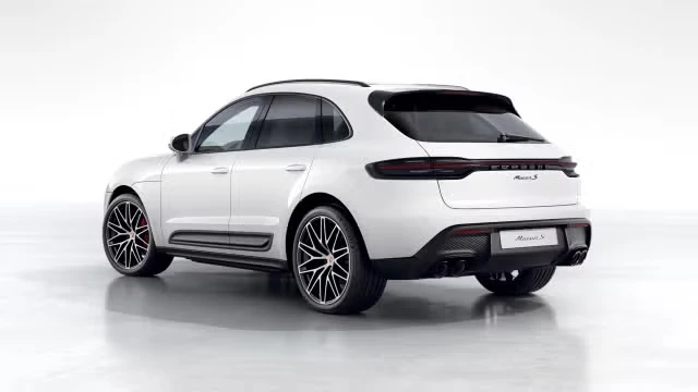 2026 Porsche Macan S - Image 18 of 31