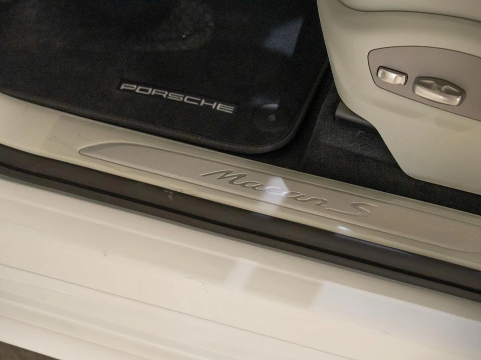 2026 Porsche Macan S - Image 12 of 29