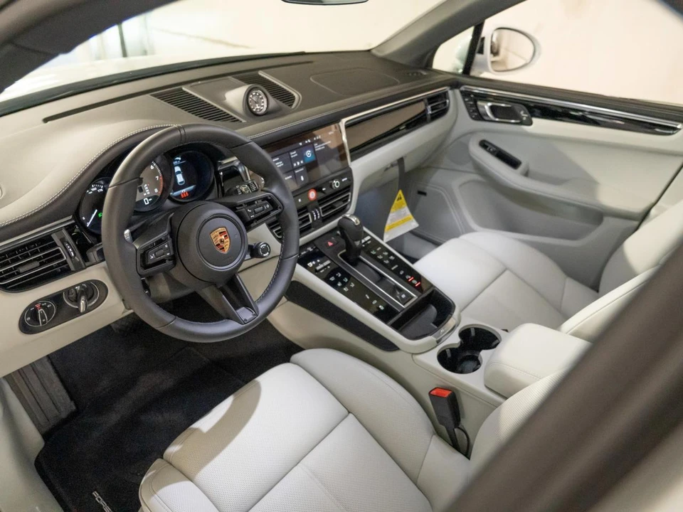 2026 Porsche Macan S - Image 4 of 29