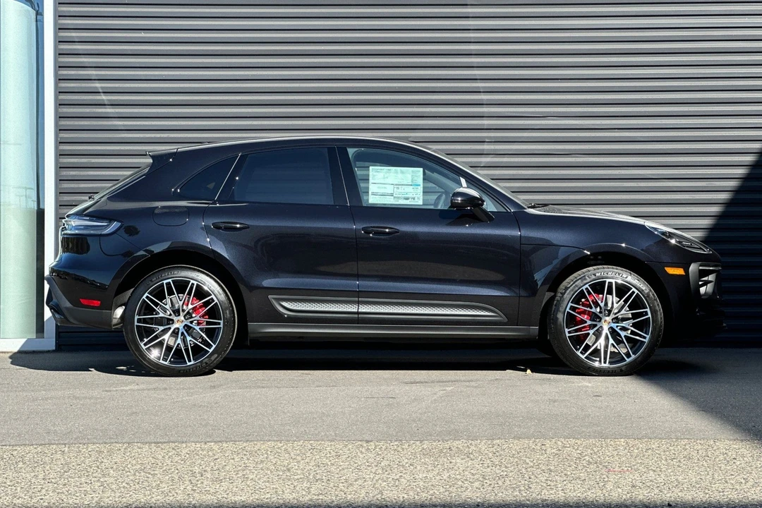 2026 Porsche Macan S - Image 9 of 31