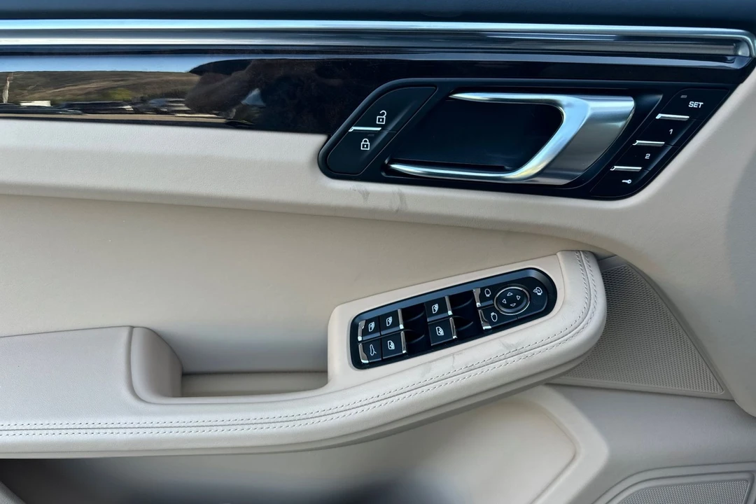 2026 Porsche Macan S - Image 12 of 21