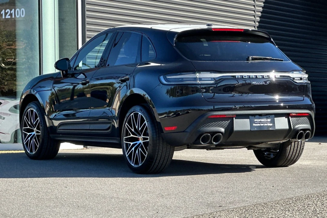 2026 Porsche Macan S - Image 3 of 21