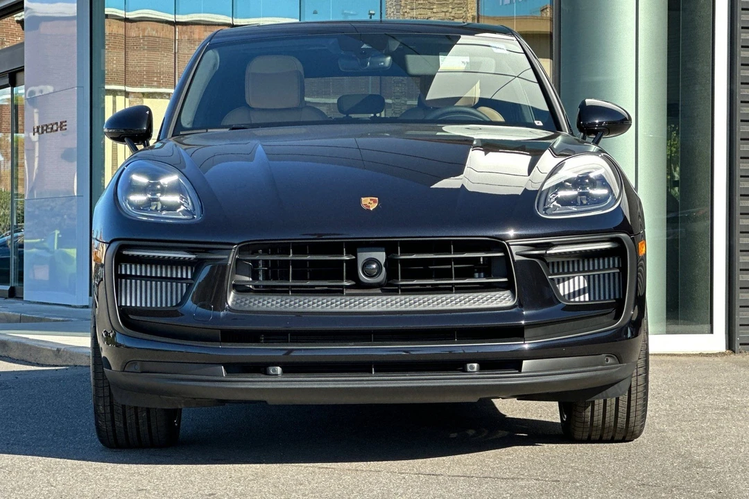 2026 Porsche Macan S - Image 11 of 31