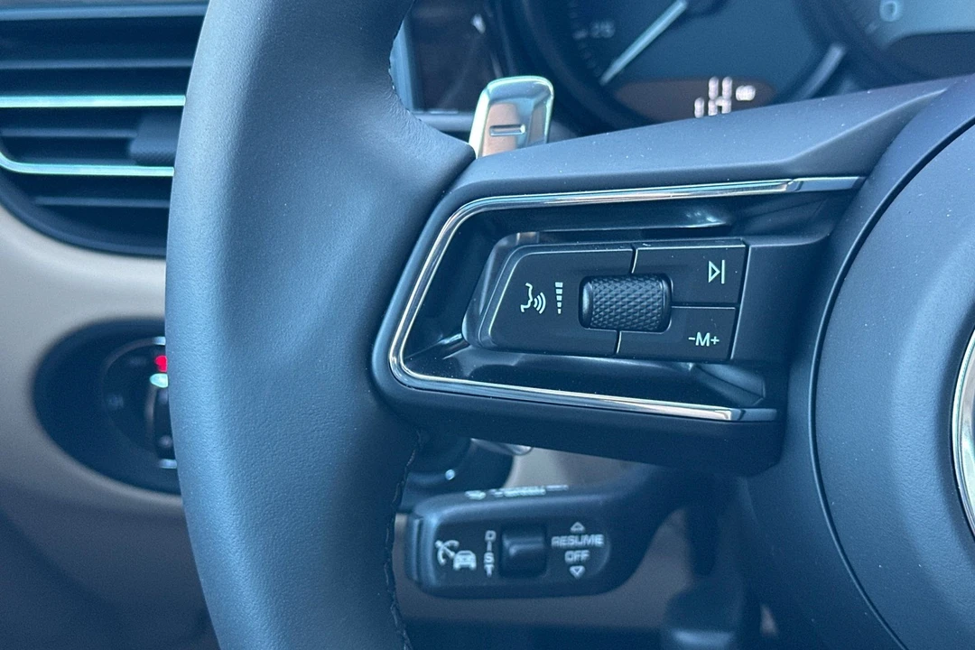 2026 Porsche Macan S - Image 30 of 31