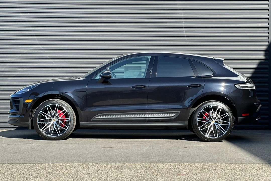 2026 Porsche Macan S - Image 2 of 21
