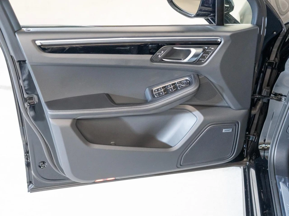 2026 Porsche Macan S - Image 16 of 29