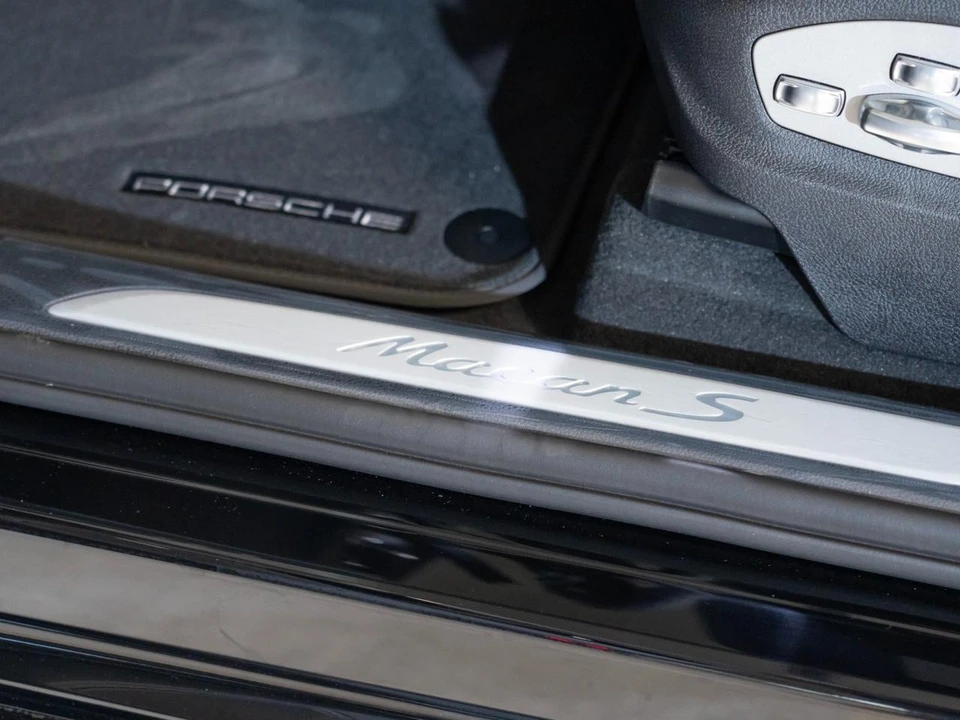 2026 Porsche Macan S - Image 12 of 29