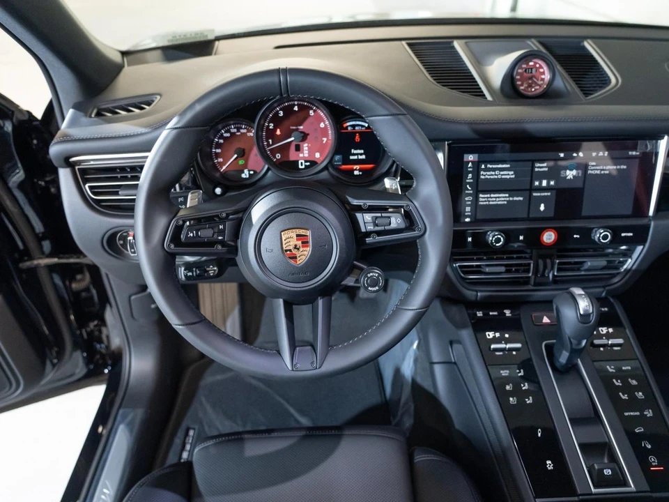 2026 Porsche Macan S - Image 28 of 29