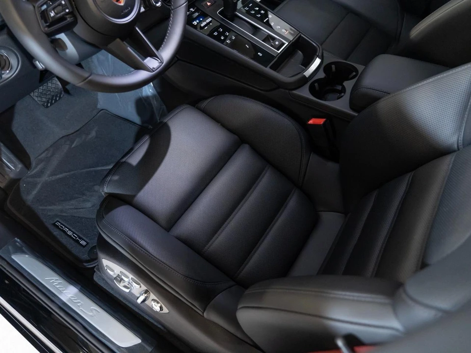 2026 Porsche Macan S - Image 14 of 29
