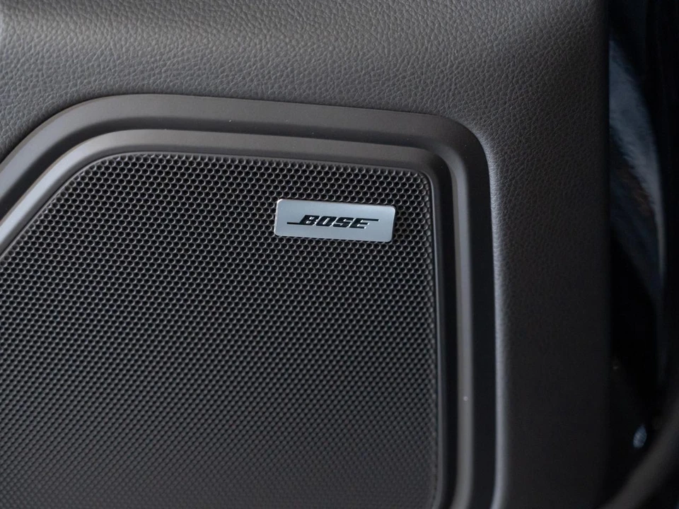 2026 Porsche Macan S - Image 18 of 29