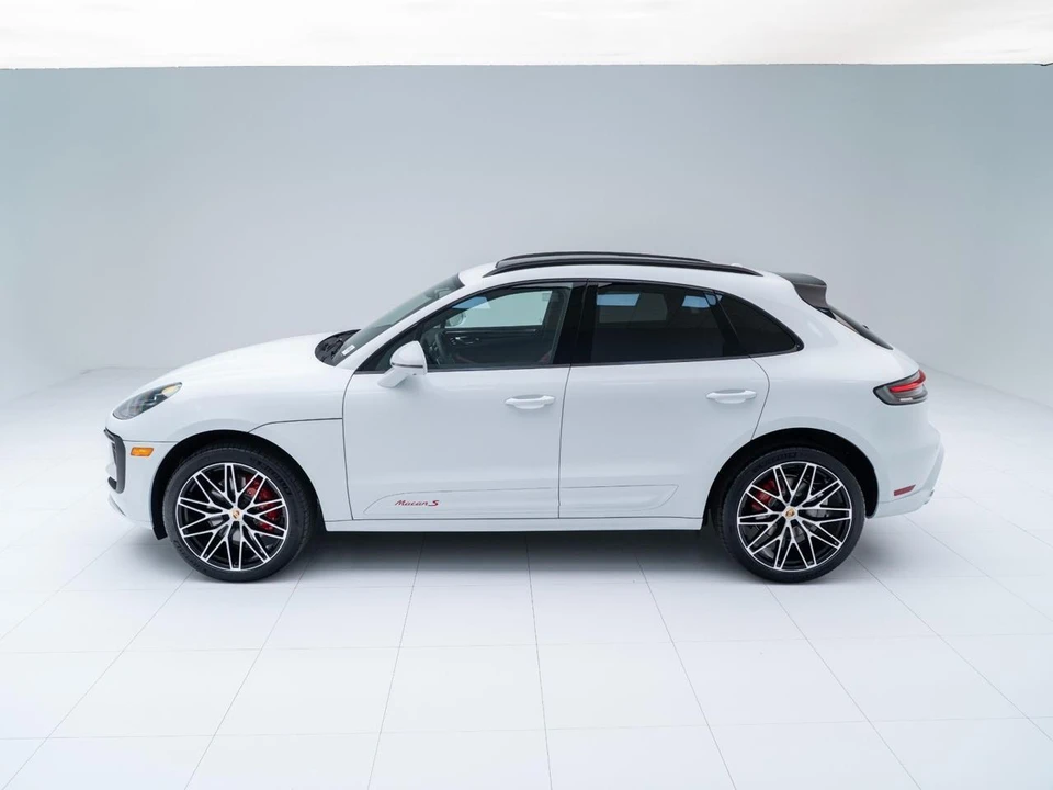 2026 Porsche Macan S - Image 2 of 31