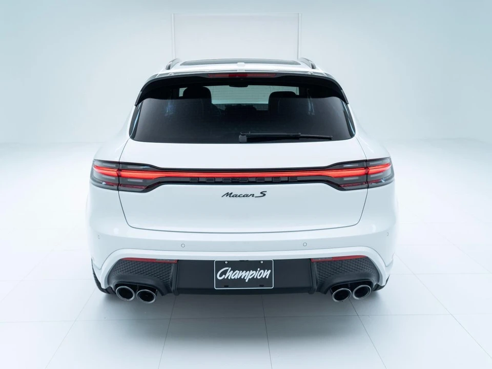 2026 Porsche Macan S - Image 14 of 31