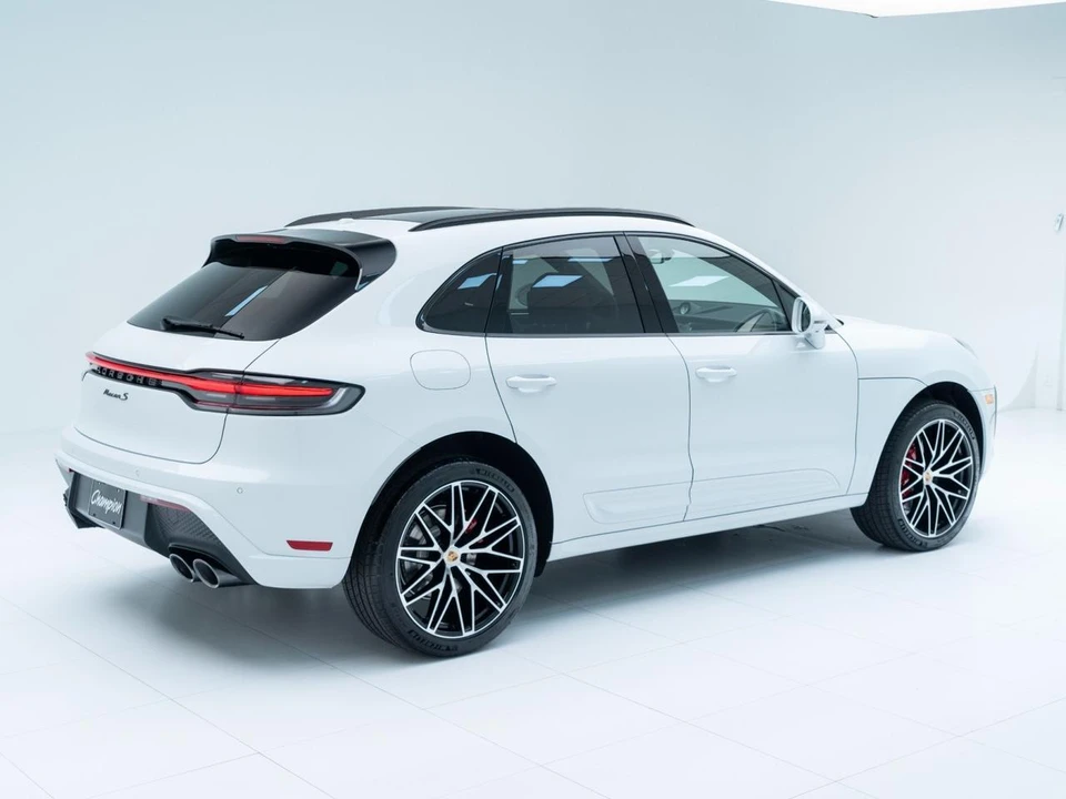 2026 Porsche Macan S - Image 13 of 31