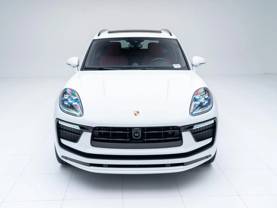2026 Porsche Macan S - Image 6 of 31