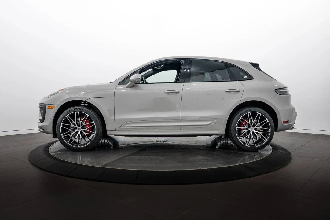2026 Porsche Macan S - Image 2 of 5