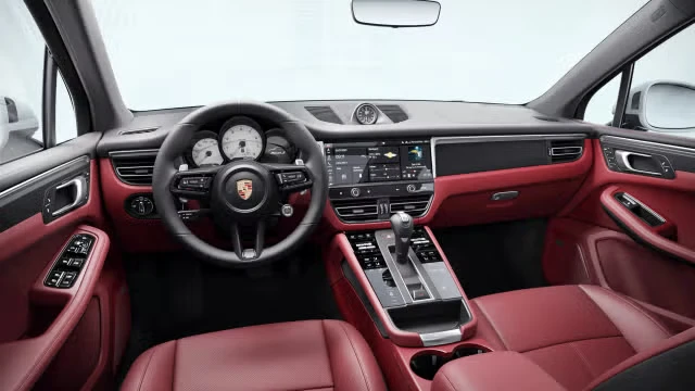 2026 Porsche Macan S - Image 26 of 31