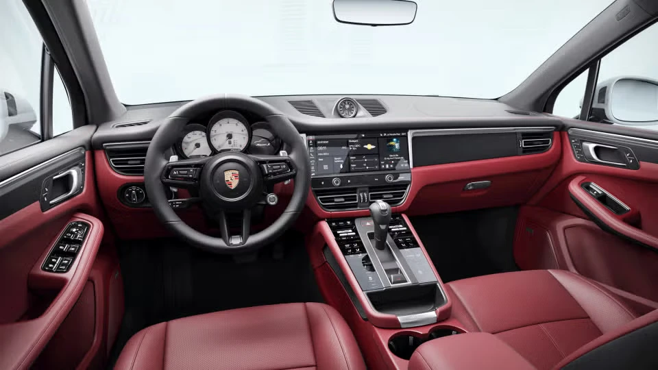 2026 Porsche Macan S - Image 27 of 31