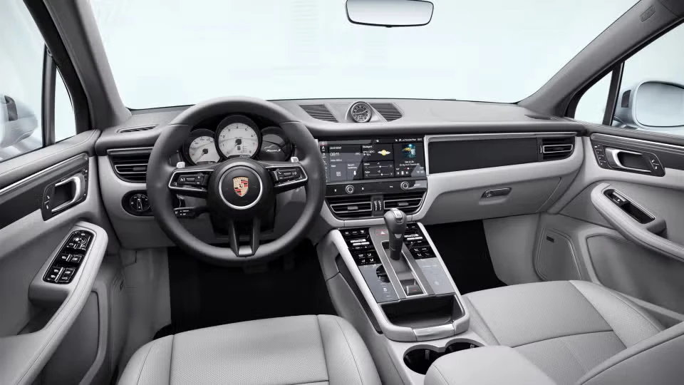 2026 Porsche Macan S - Image 27 of 30