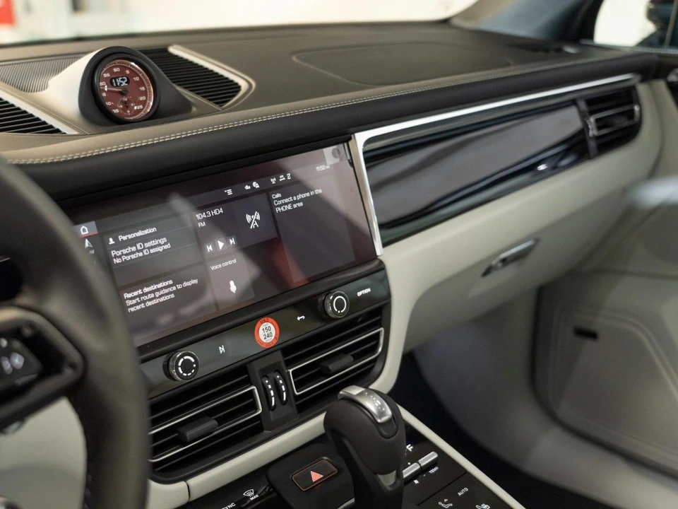 2026 Porsche Macan S - Image 21 of 27