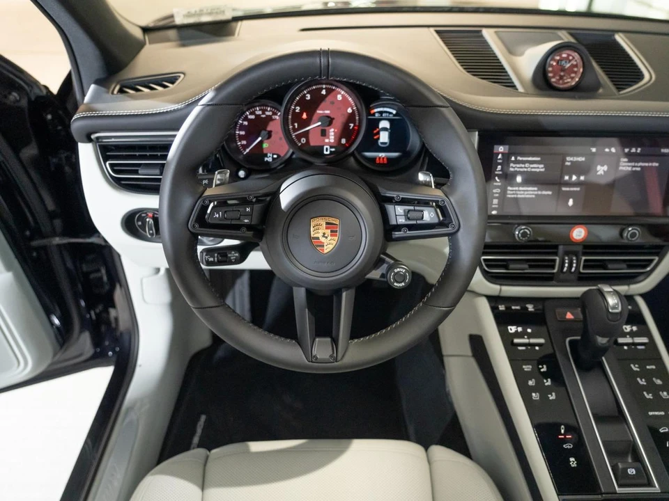 2026 Porsche Macan S - Image 26 of 27