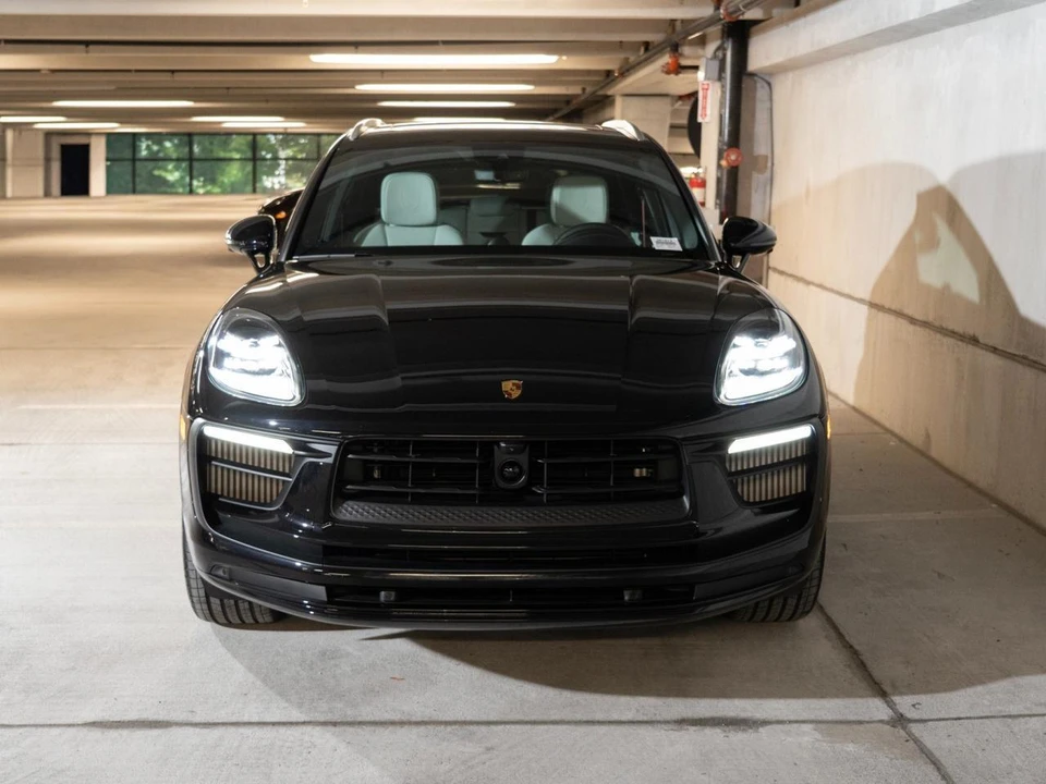 2026 Porsche Macan S - Image 6 of 27