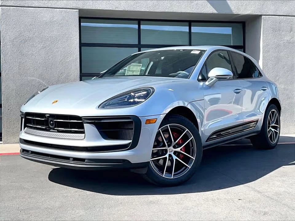2026 Porsche Macan S - Image 3 of 31