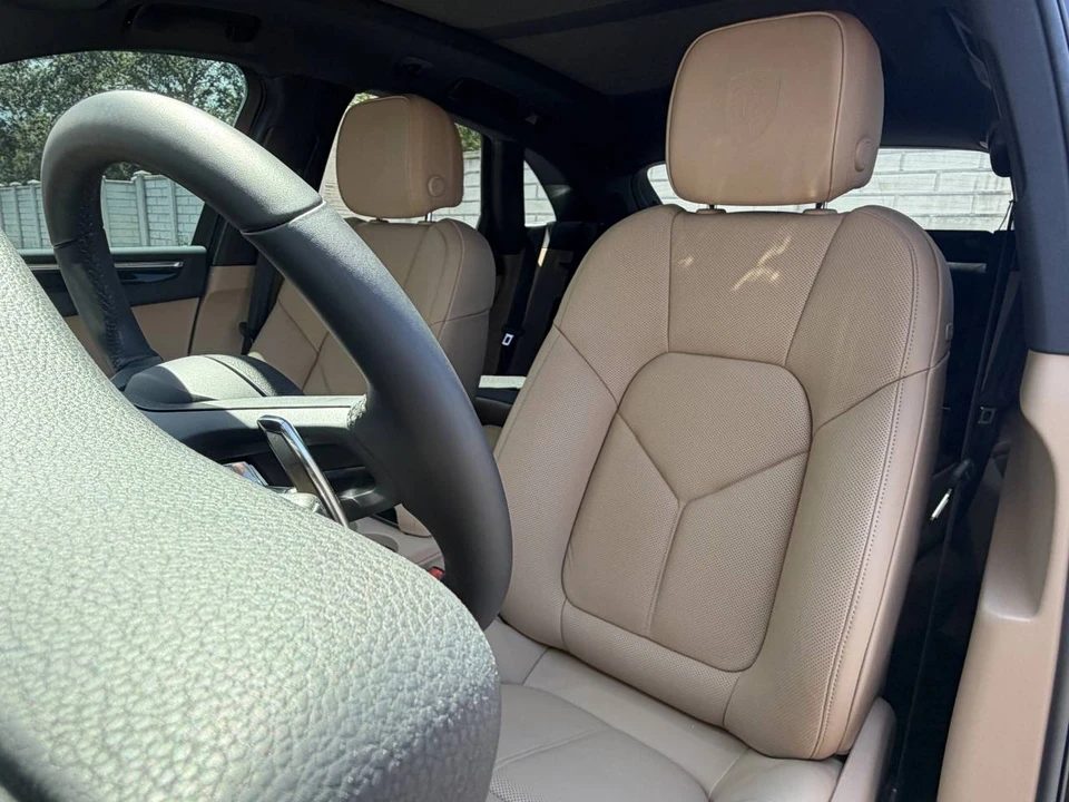 2026 Porsche Macan S - Image 5 of 5