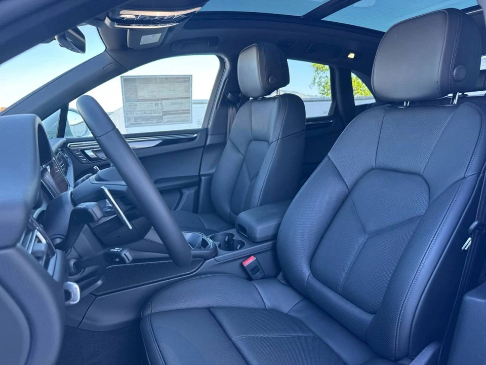 2026 Porsche Macan S - Image 5 of 5