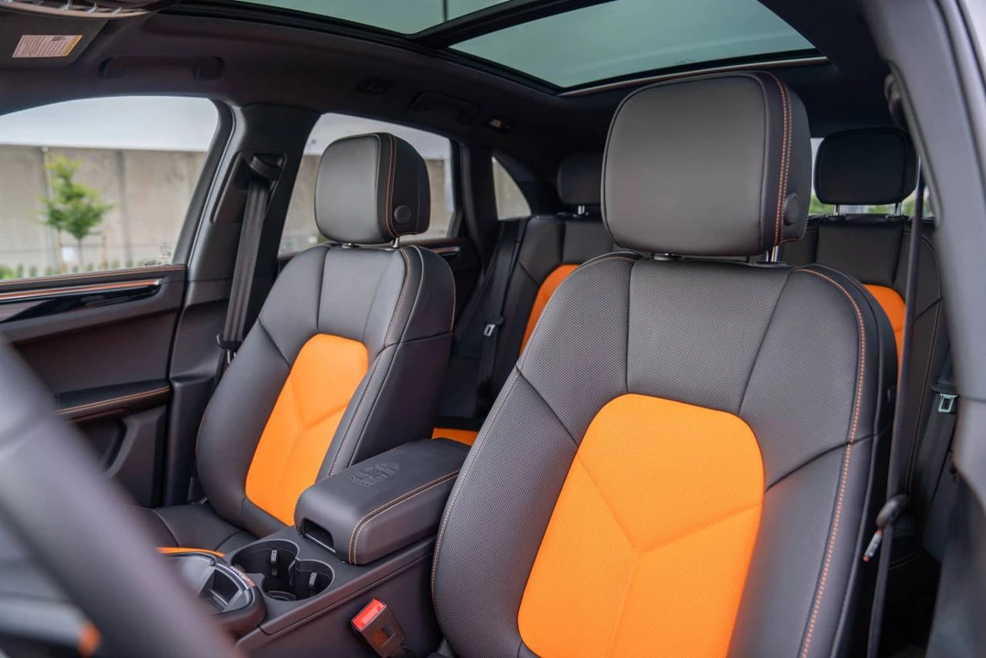 2026 Porsche Macan S - Image 5 of 5