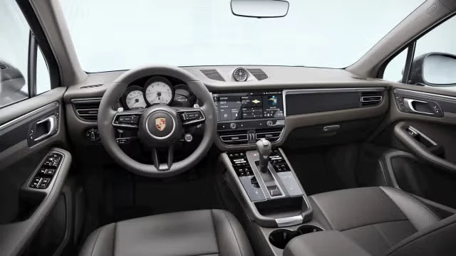2026 Porsche Macan S - Image 26 of 31