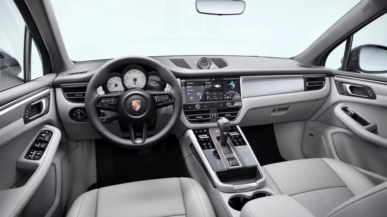 2026 Porsche Macan S - Image 28 of 30