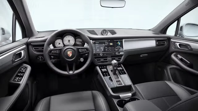 2026 Porsche Macan - Image 26 of 30