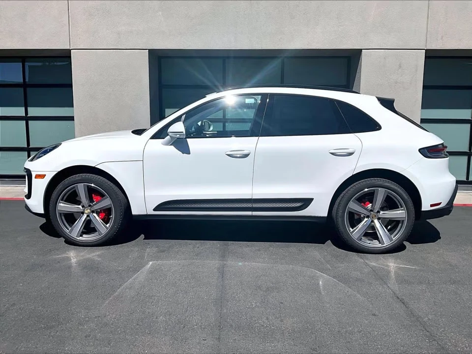 2026 Porsche Macan S - Image 12 of 31